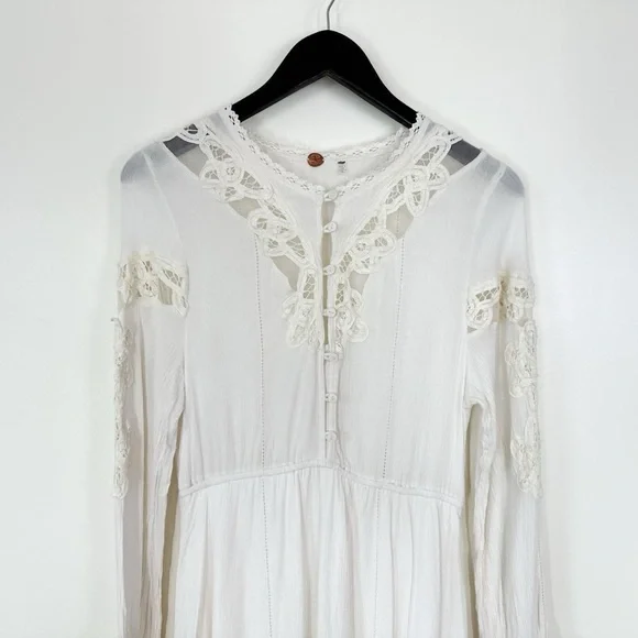 Free People FP One Crocheted Lace Long Sleeve Paige Dress in Ivory size small - Picture 5 of 9
